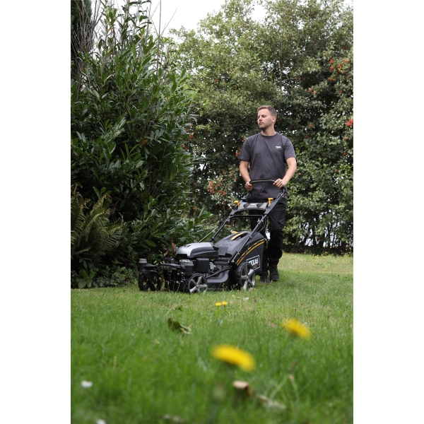 TEXAS Rasenmäher Benzin mit Antrieb Radantrieb 51cm ZT 5110TR/W 3in1 Zero Turn
 schwenkbare Vorderachse; noch wendiger noch flexibler